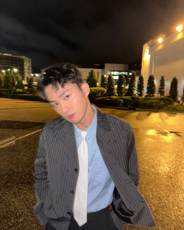 周嘉洛疑似細妹容貌激罕有曝光 樣貌相似度極高惹驚呼「女版金城安」