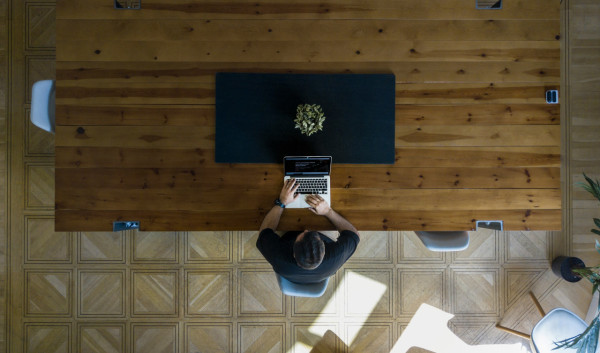 330倍天價薪水入賬!智利員工收鉅款即辭職,公司提告追討竟敗訴!(圖片:unsplash) 330倍天價薪水入賬!智利員工收鉅款即辭職,公司提告追討竟敗訴!(圖片:unsplash)