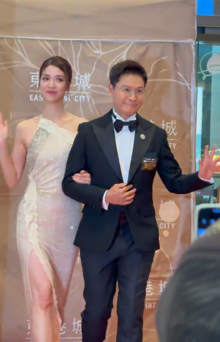 30歲陳曉華生圖瘋傳揭最真實容貌！零修圖狀態驚人獲一致認證比上鏡更靚