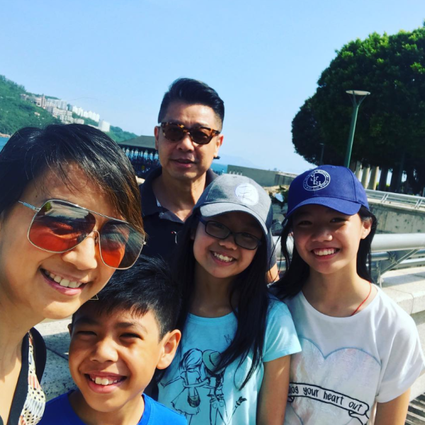 前港姐冠軍淡出娛樂圈後殘爆近照流出!驚現老態皺紋嚇壞網民︰對眼咩事?