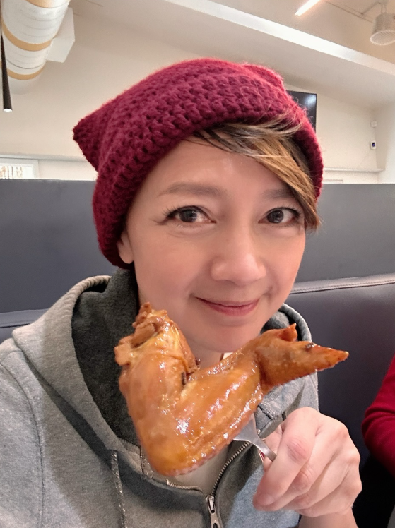 前港姐冠軍淡出娛樂圈後殘爆近照流出!驚現老態皺紋嚇壞網民︰對眼咩事?