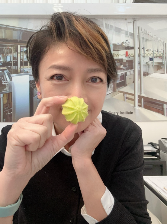 前港姐冠軍淡出娛樂圈後殘爆近照流出!驚現老態皺紋嚇壞網民︰對眼咩事?