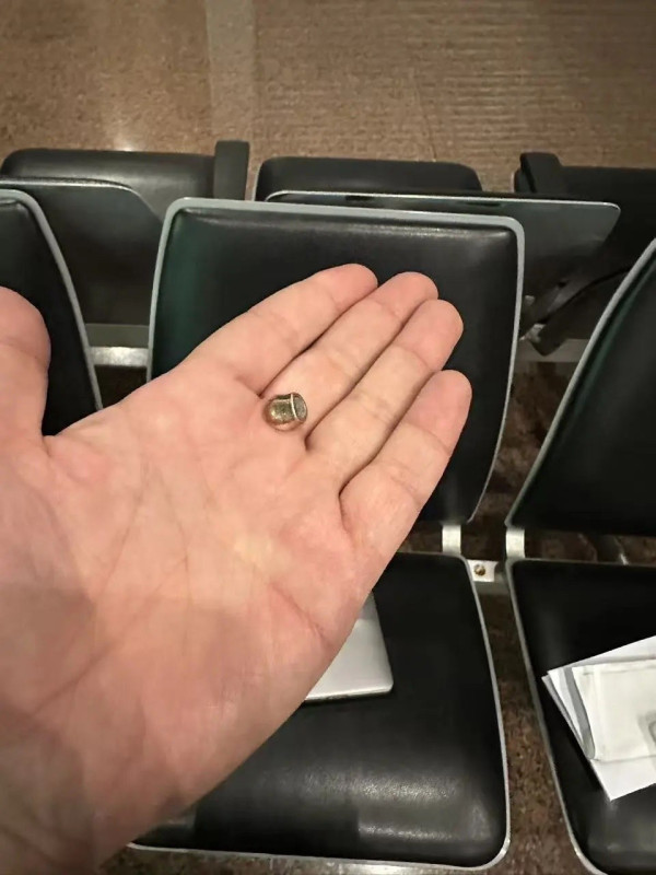 內地漢巴西出差遭連開兩槍 筆電神級擋子彈救命!網民激讚:最強廣告