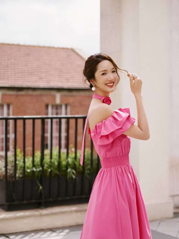 李亞男罕有重提視帝緋聞男友舊情真相!王祖藍驚爆兩人曾分手三年︰高攀不起