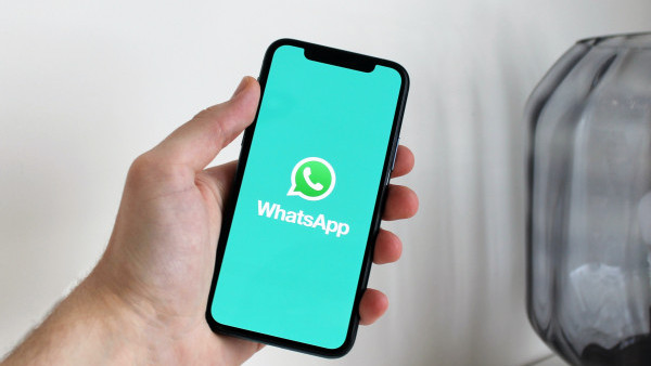 WhatsApp新騙案曝光！騙徒冒充學生呃津貼費用。圖片來源：HKET圖庫