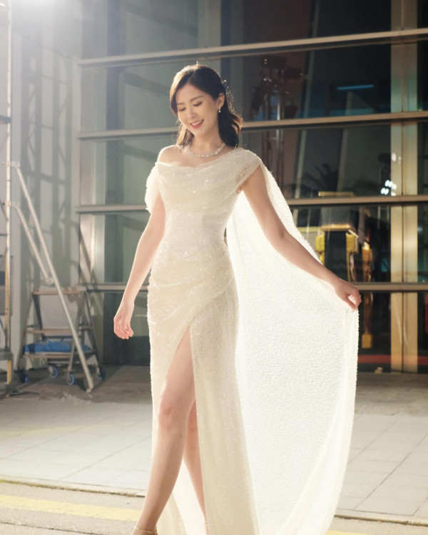 劉佩玥首個音樂會晒「隱藏級」歌喉超驚艷！TVB群星撐場觀眾席星光熠熠