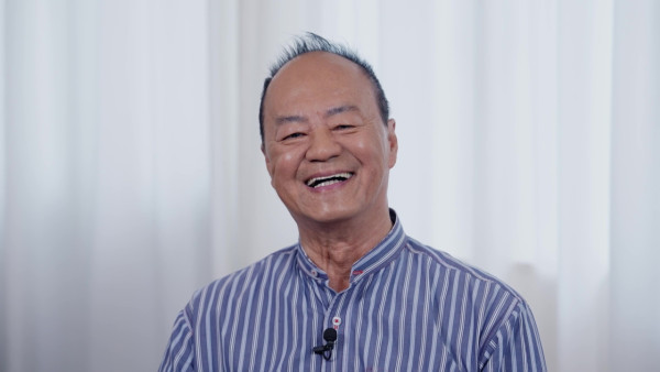狄龍年輕時裁縫型英帥工作照曝光 兒子譚俊彥體驗父親昔日裁縫學師生涯