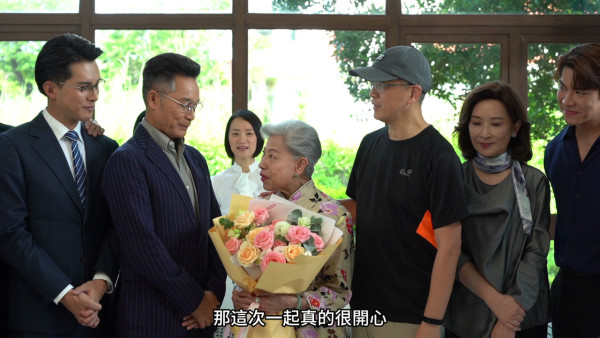 金式森林｜91歲羅蘭超高齡拍劇惹健康擔憂 鏡頭後片段曝光老人家開工精神狀態