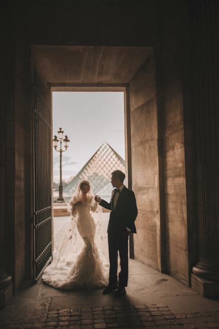 年度回顧｜盤點2025年13對結婚藝人！女神息影25年秘婚超意外、螢幕情侶閃婚報喜