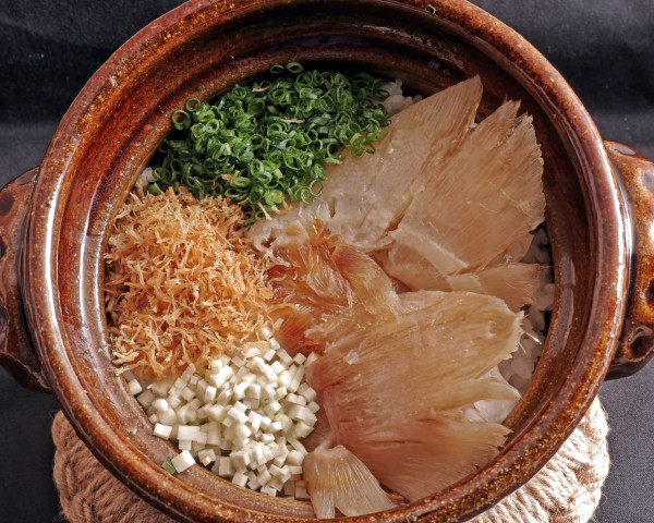 大埔新開日本割烹懷石料理Omakase 松葉蟹茶碗蒸／炸海膽卷／魚翅撈飯