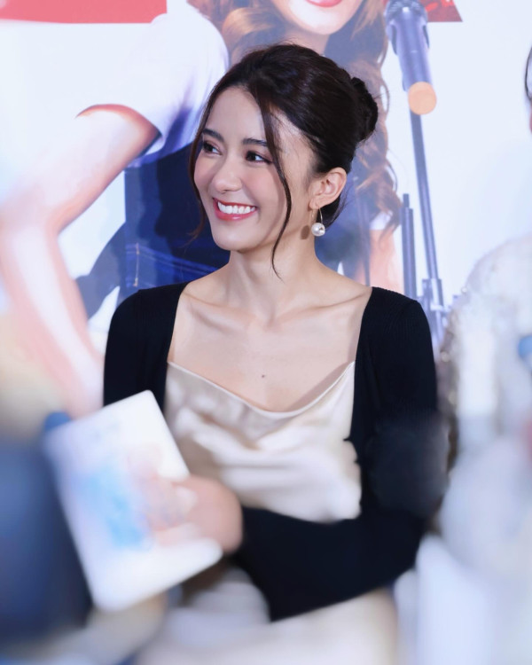 30歲陳星妤面容疑離奇僵硬片段瘋傳 表情狀態唔自然惹網民猜測︰以前唔係咁