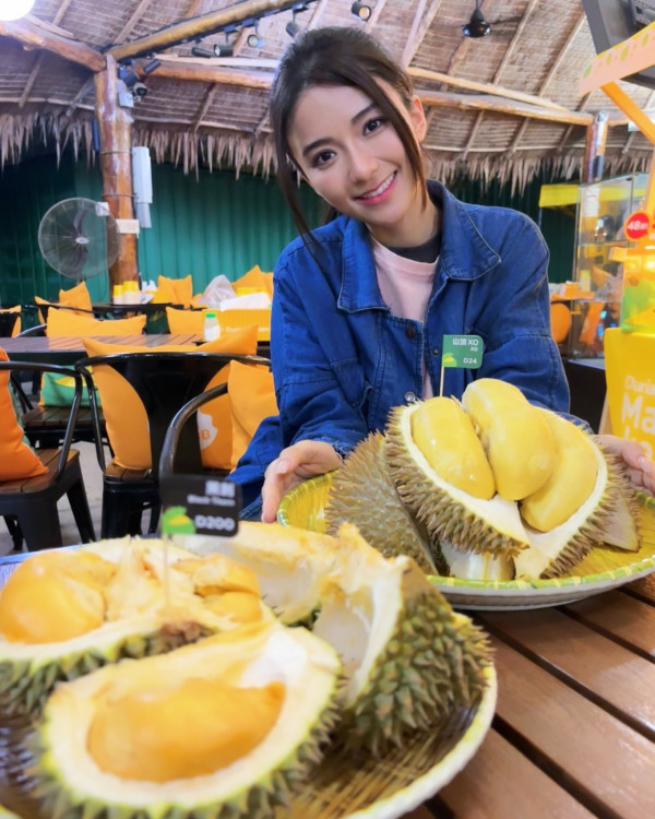 30歲陳星妤面容疑離奇僵硬片段瘋傳 表情狀態唔自然惹網民猜測︰以前唔係咁