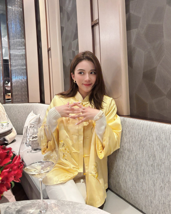 30歲陳星妤面容疑離奇僵硬片段瘋傳 表情狀態唔自然惹網民猜測︰以前唔係咁