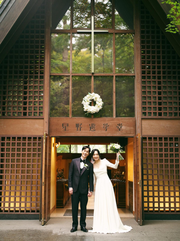 劉俊謙蔡思韵結婚丨劉俊謙蔡思韵低調完婚婚紗照曝光 拍拖5年宣佈喜訊：我們結婚了