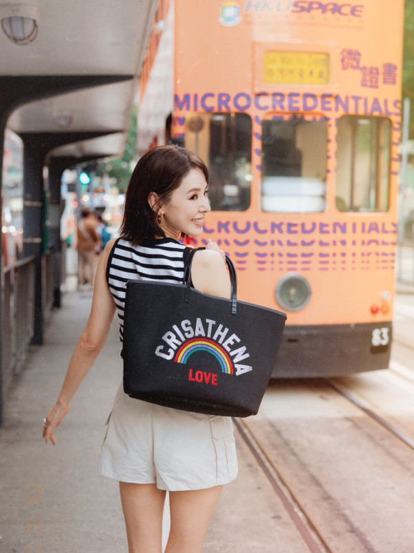 44歲TVB童顏人妻激罕公開囡囡近照 暴風長高少女味濃成潛力星二代