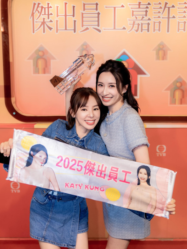 44歲TVB童顏人妻激罕公開囡囡近照 暴風長高少女味濃成潛力星二代