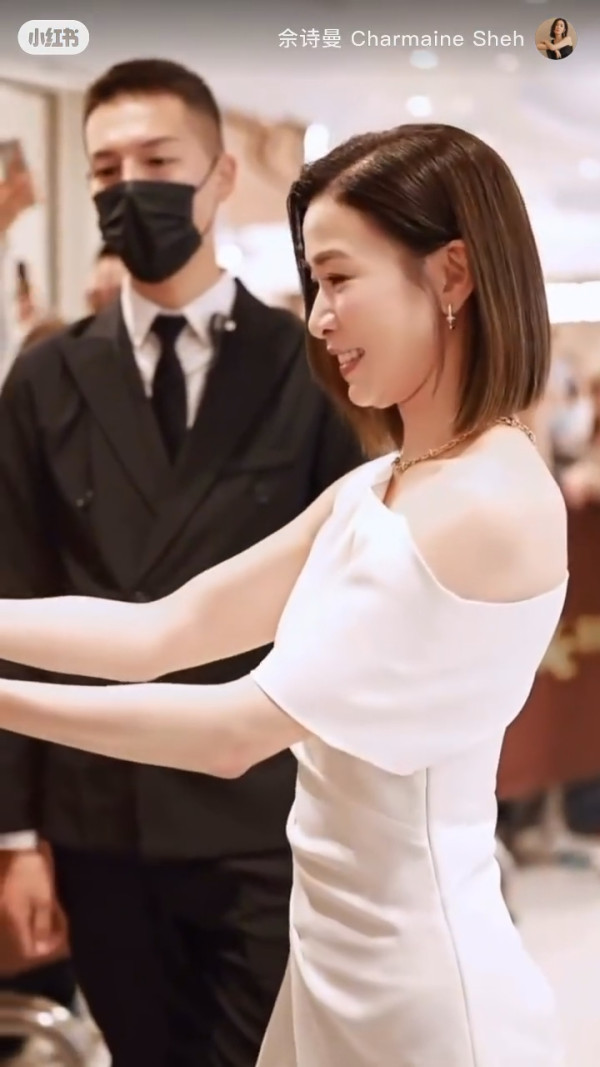 最美視后「短休復工」近距離生圖流出!一舉動獲一面倒好評 網民:當她粉絲幸福