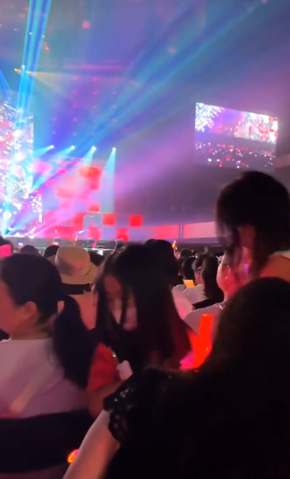 黎明老婆與7歲囡囡近照激罕曝光 事隔2年再露面「明福女」暴風成長！