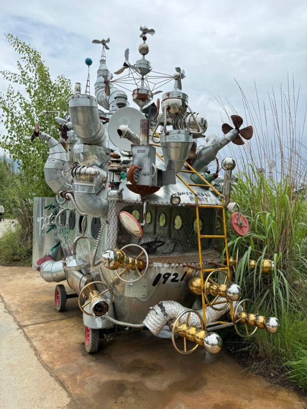 荒野之國(圖片:小紅書)