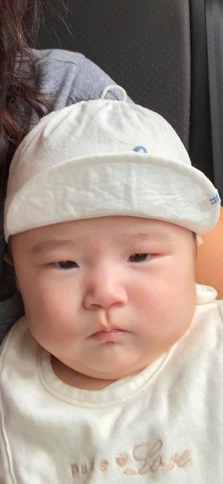 黎明老婆與7歲囡囡近照激罕曝光 事隔2年再露面「明福女」暴風成長！