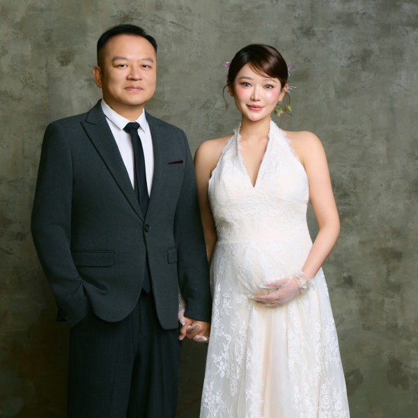 30歲女藝人宣佈喜訊平安產子晒餵母乳照！IG吐辛酸︰經歷40小時宮縮陣痛