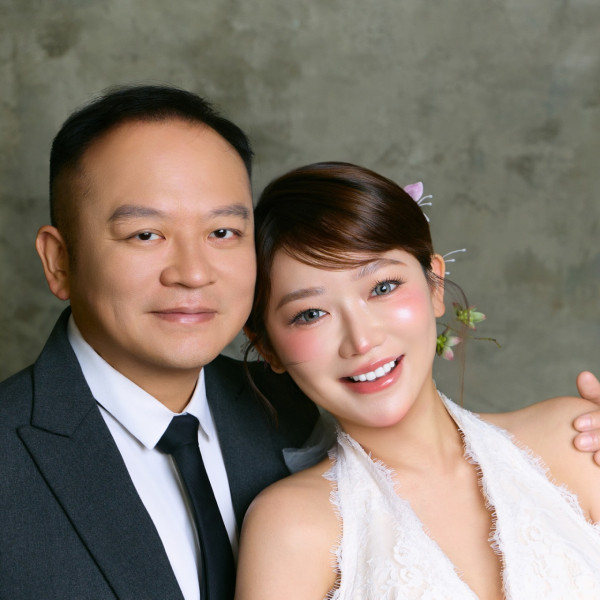 30歲女藝人宣佈喜訊平安產子晒餵母乳照！IG吐辛酸︰經歷40小時宮縮陣痛