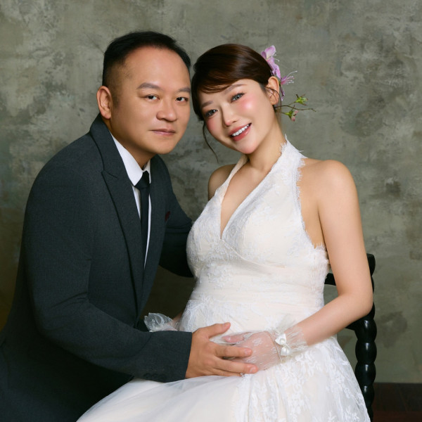 30歲女藝人宣佈喜訊平安產子晒餵母乳照！IG吐辛酸︰經歷40小時宮縮陣痛