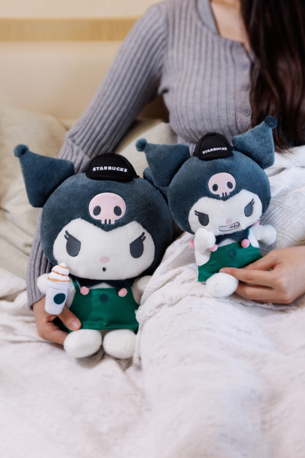 KUROMI聯乘Starbucks化身咖啡師！全新精品 毛公仔卡套/不鏽鋼水樽/凍杯/雙層玻璃杯！