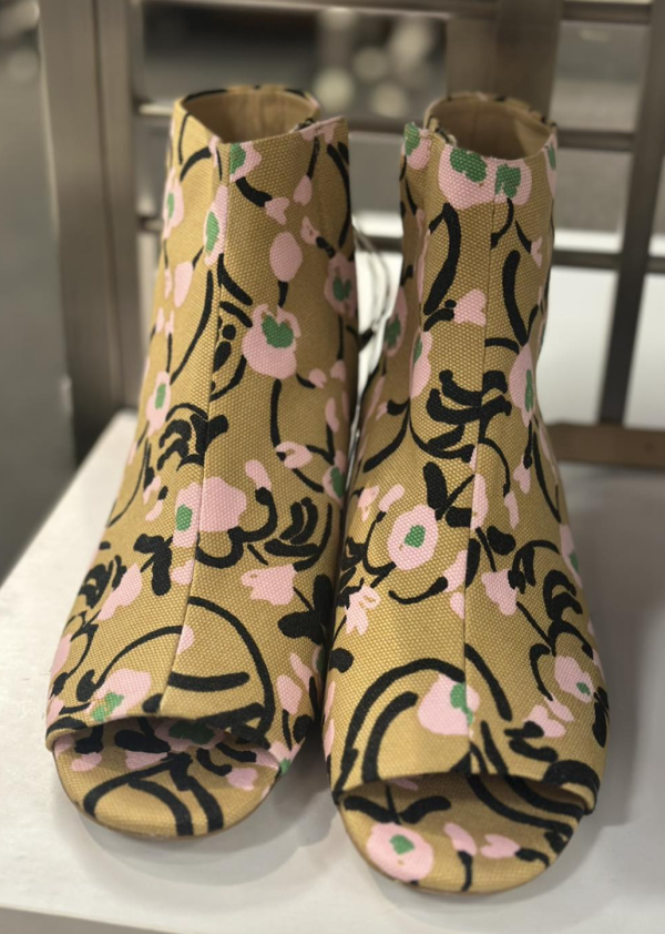 銅鑼灣時代廣場名牌開倉低至1折！女裝/外套/大褸/短靴/家品大劈價！ANTEPRIMA/marimekko/COCKTAIL