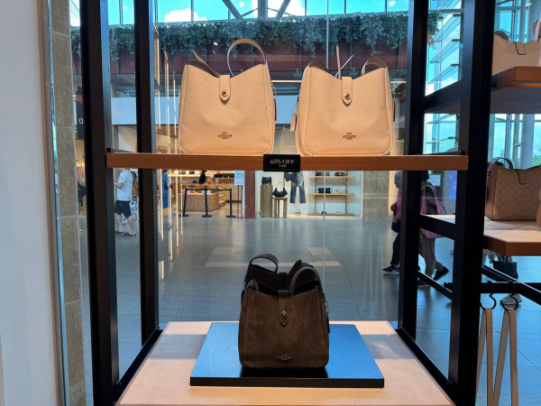 開倉優惠｜東涌Coach Outlet減價低至3折！名牌手袋/服飾買滿$1000減$100