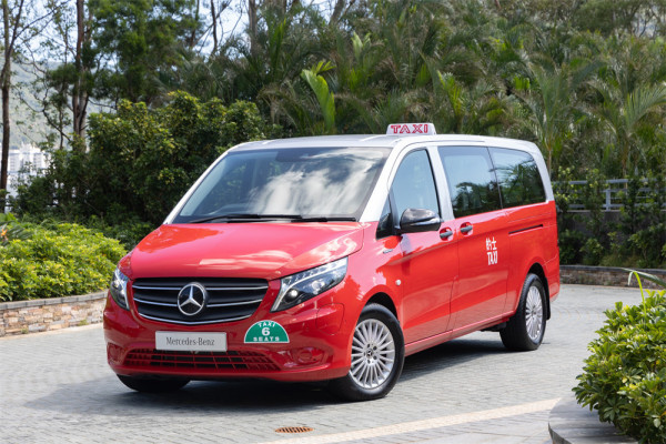 平治 eVito 電動輪椅的士抵港 6 大主動安全輔助系統+低地台設計