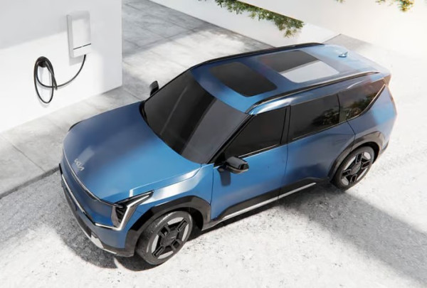 Wallbox 神器 Quasar 2 雙向充電成功 停電時用 Kia EV9 變身家庭供電電池