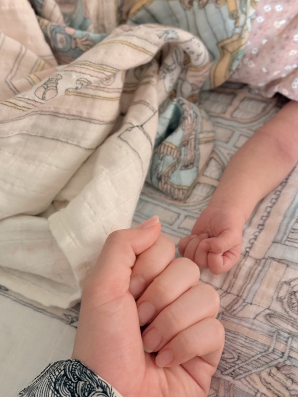 TVB新聞女神低調產子貼BB相報喜 榮升新手媽媽：「你自己挑了日子出生」