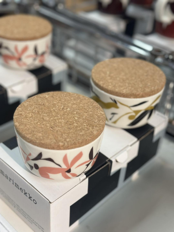 銅鑼灣marimekko開倉特賣！花花水杯/茶具/餐碟/廚房用品！