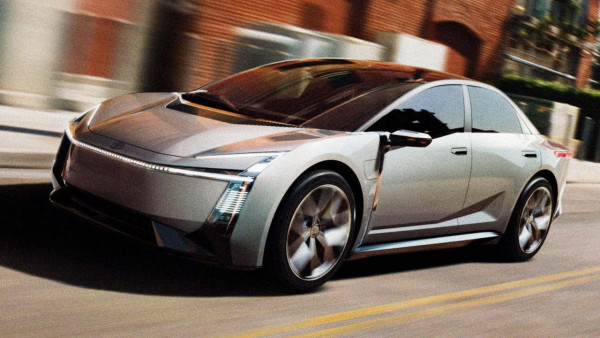 經典不死神車變身 新 Corolla 概念車疑變身電動車