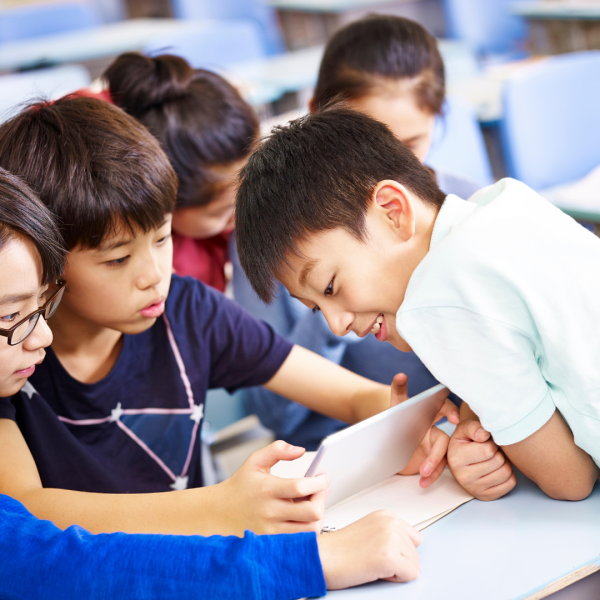 家長注意 6歲女童近視深達1200度 醫生警告恐有失明危機 附10大護眼貼士