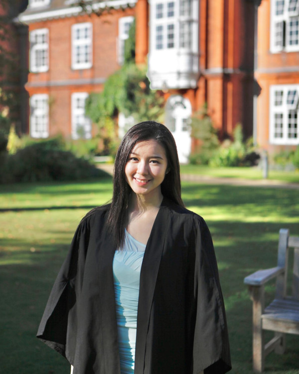 麥明詩飛澳洲為好友婚禮罕有做MC 帶7個月大兒子一家三口首次外遊