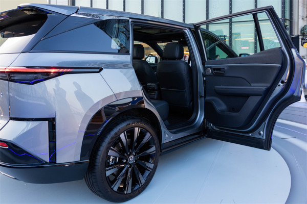 Toyota bZ3X 右軚版香港全球首賣 抵玩一換一早鳥價$229,600起