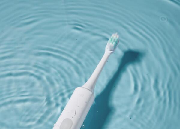 6 大熱賣電動牙刷比較 聲波 vs. 旋轉與微震邊種好？小米、Philips、Oral-B、Panasonic...
