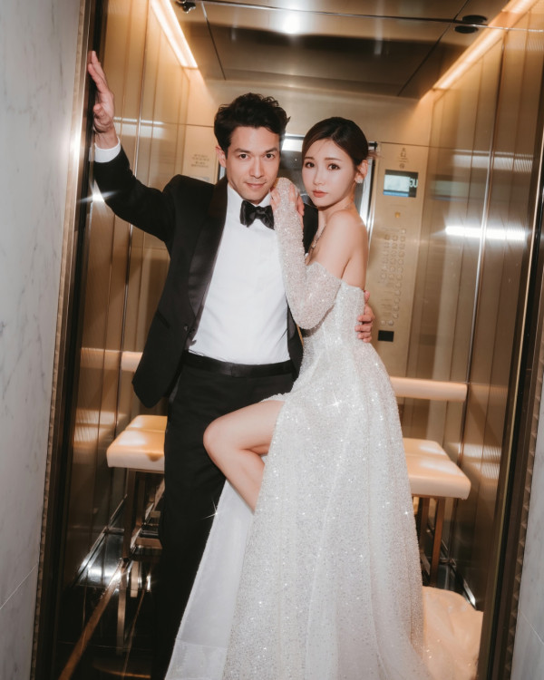 離巢TVB新婚人妻罕晒泳衣照蜜桃臀騷擾老公 前凸後翹S字型火辣身材震撼眼球