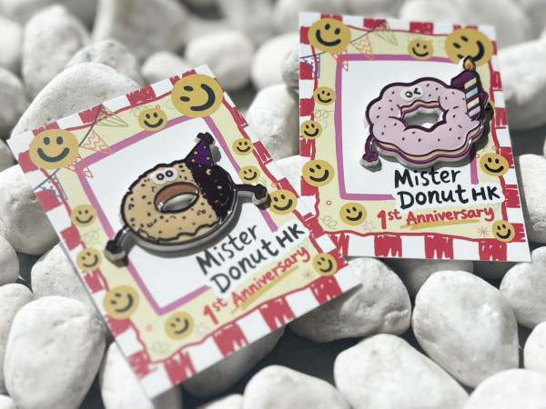 Mister Donut周年慶送徽章+刺繡吊飾！全新焙茶系列 必試焙茶脆米波堤/法式焙茶忌廉扭紋！