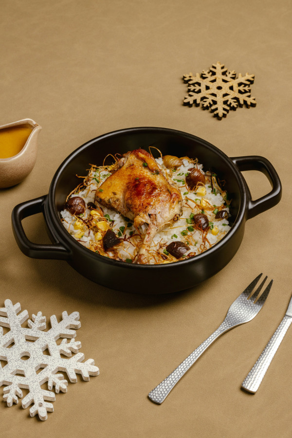 人氣和洋料理全新日式火炙丼飯登場  鴨腿栗子飯／A5和牛咖喱烏冬／送布袋