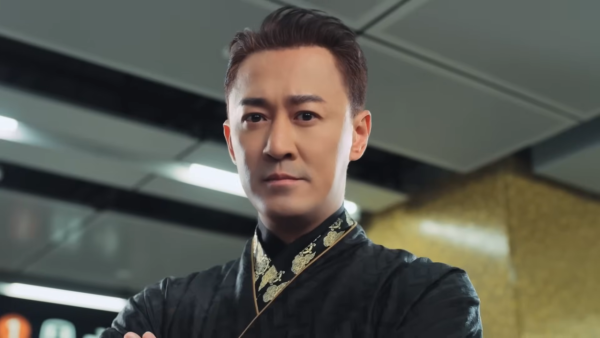尋秦記電影版｜林峯「寡人」穿越港鐵站遇鍾嘉欣驚喜合體？！為電影元旦上映做足宣傳準備