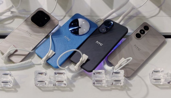 HTC 智能手機重生 Wildfire 三防設計回歸杜拜亮相