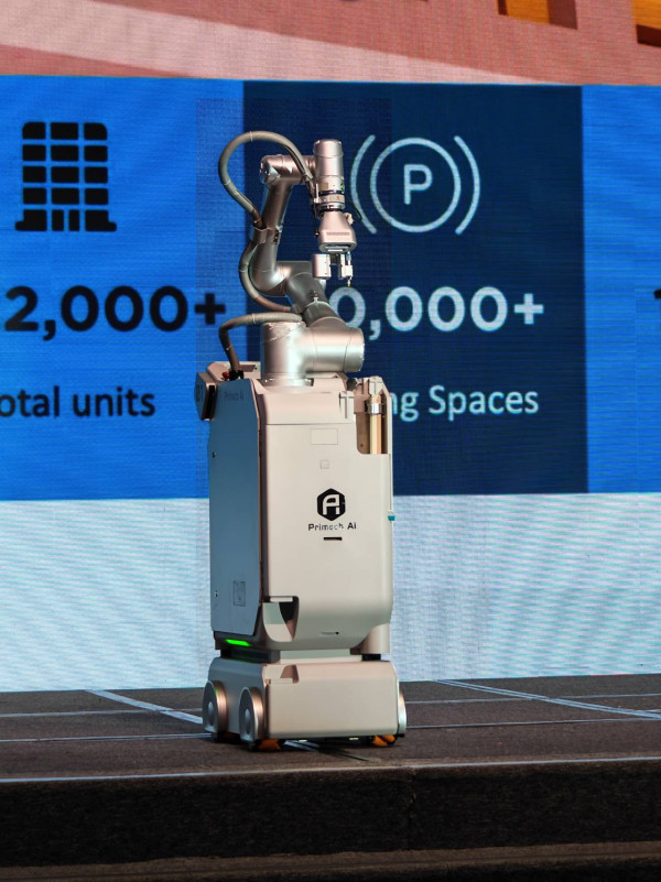 智能科技革新物業管理 AI全自動洗手間清潔機械人「HYTRON」進駐港澳市場料可節省三分一人力