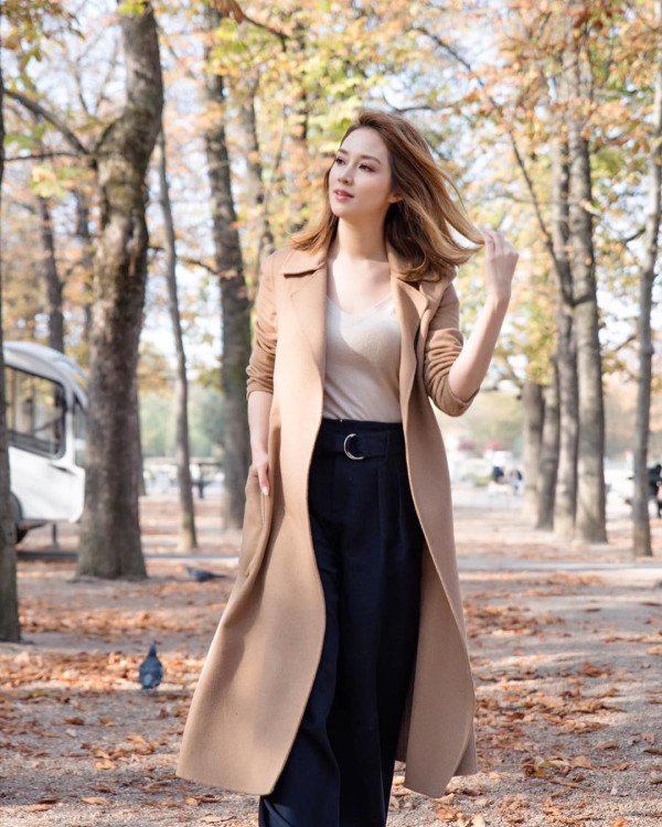 「千億新抱」徐子淇與黎姿世紀同框！最新近照曝光金髮造型狀態極佳