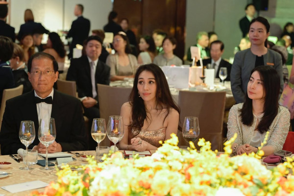 圖片來源：IG@xsabrinahox