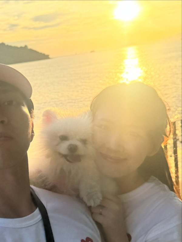 吳業坤燭光晚餐甜賀日籍太太31歲生日放閃 愛妻素顏上陣晒零瑕疵真面目