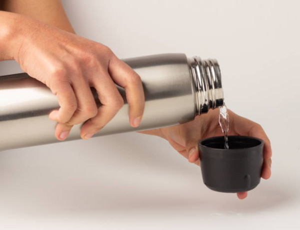 保溫壺安全│用錯保溫杯隨時中毒！50歲男中鉛毒1年後死亡／醫生教認清4個號碼保平安