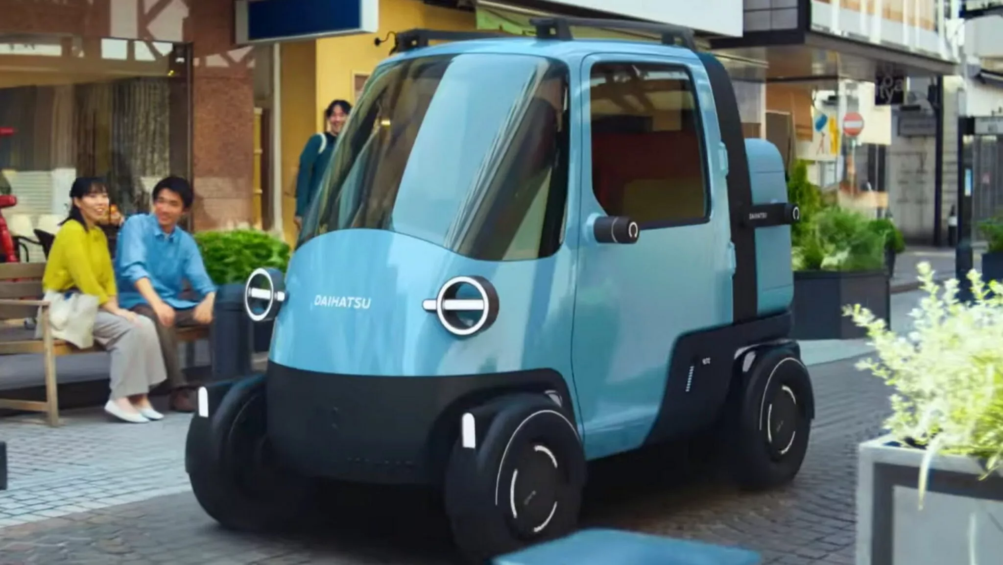 Daihatsu 經典三輪迷你車 Midget 電動回歸 中央駕駛座、直升機風擋超懷舊